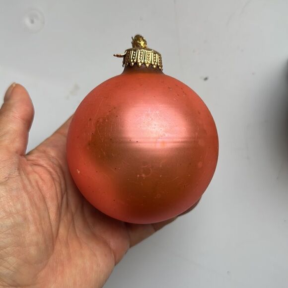 2 large vintage glass ball Christmas tree ornaments/ one is a Shiny Brite - Picture 6 of 8